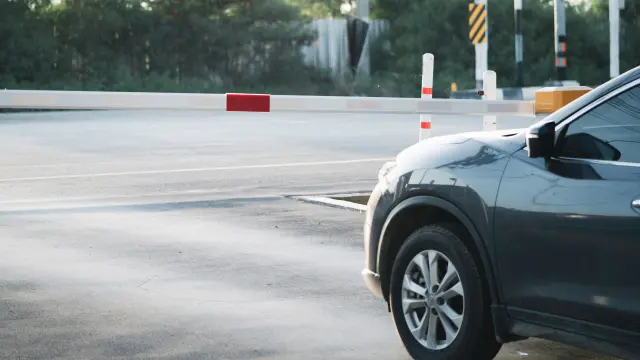 monitor-parking_res_640x360.